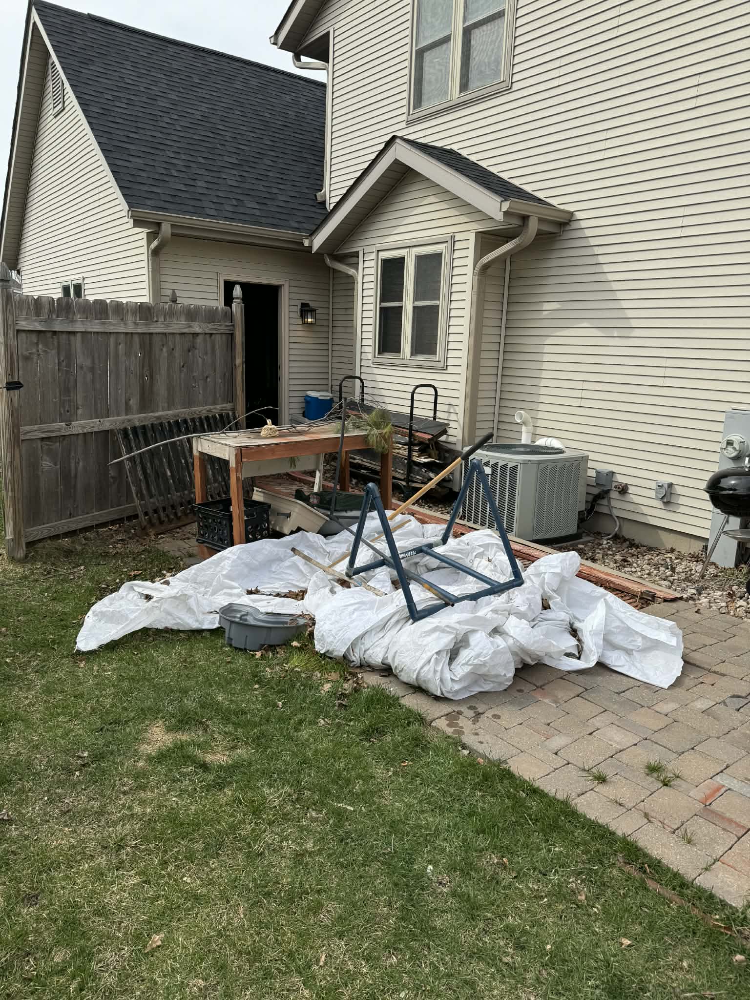 Junk removal in Rockford IL: patio and yard cleanup before