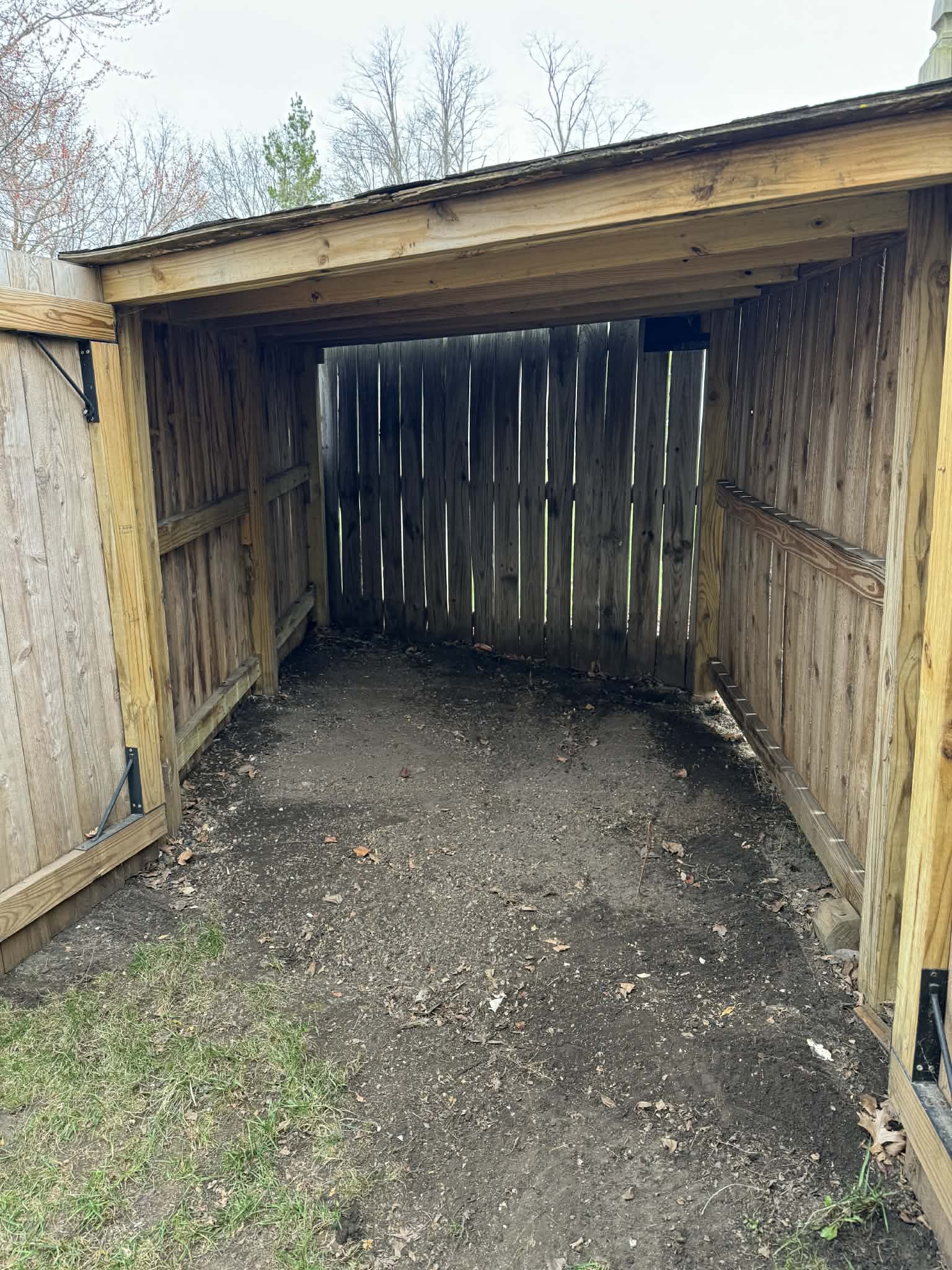 Junk removal in Rockford IL: shed cleanout after